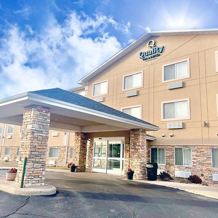 Quality Inn & Suites Wisconsin Dells Downtown - Waterparks Area Экстерьер фото