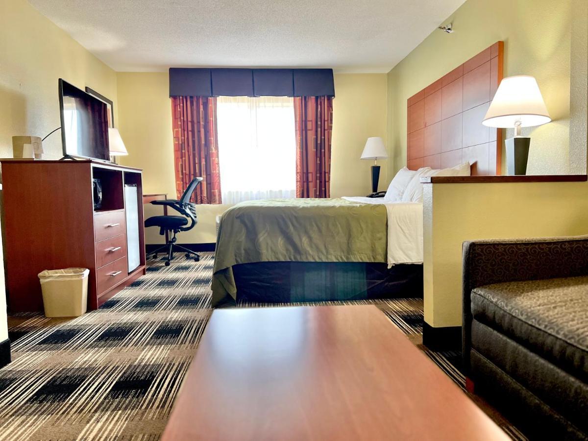 Quality Inn & Suites Wisconsin Dells Downtown - Waterparks Area Экстерьер фото