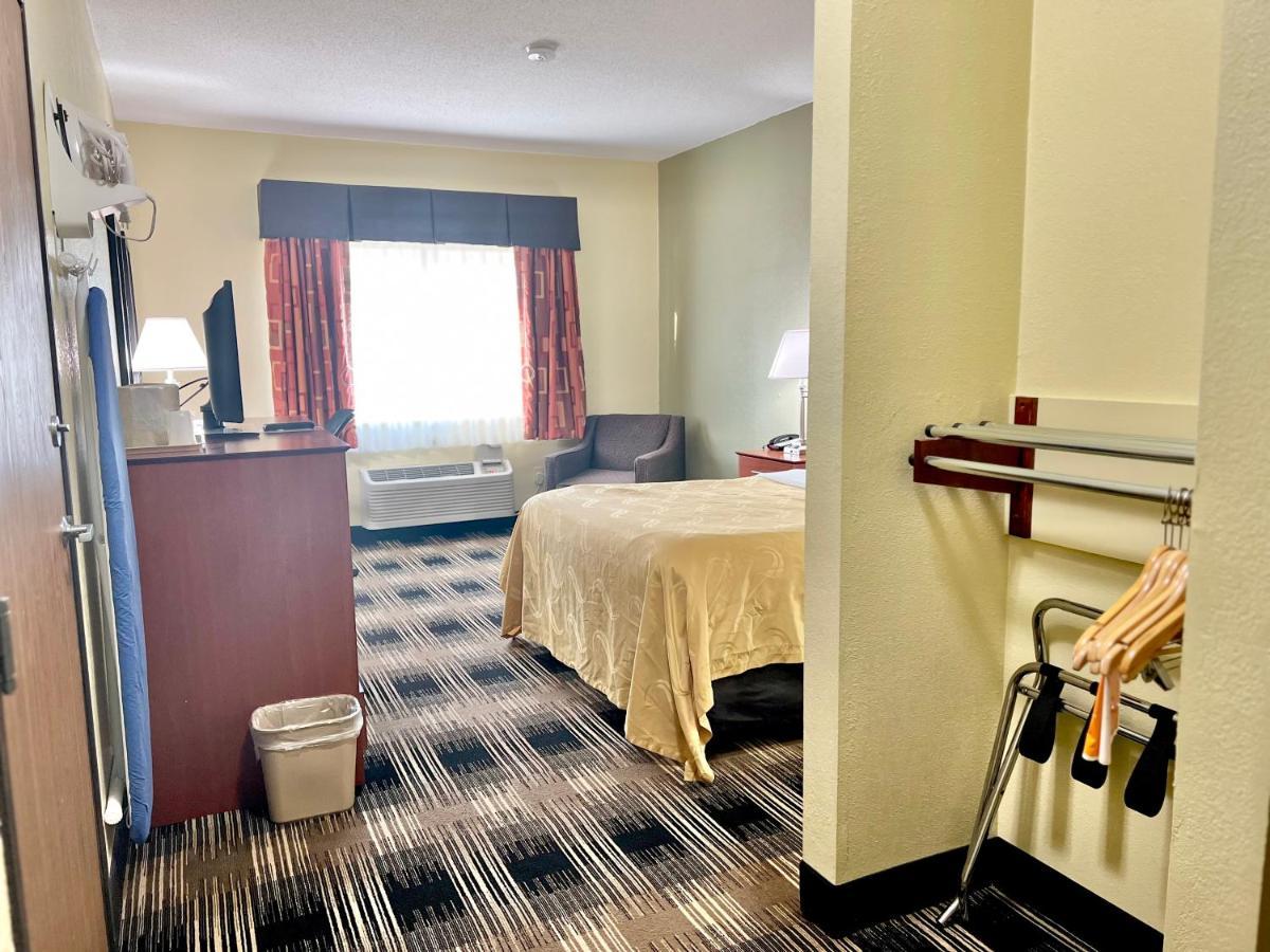 Quality Inn & Suites Wisconsin Dells Downtown - Waterparks Area Экстерьер фото
