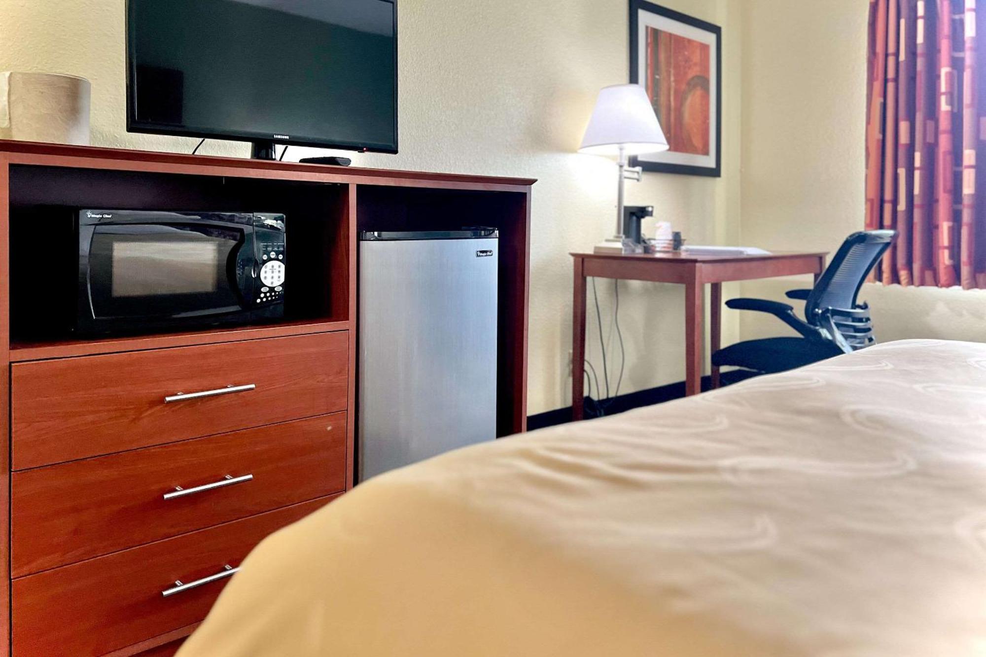 Quality Inn & Suites Wisconsin Dells Downtown - Waterparks Area Экстерьер фото
