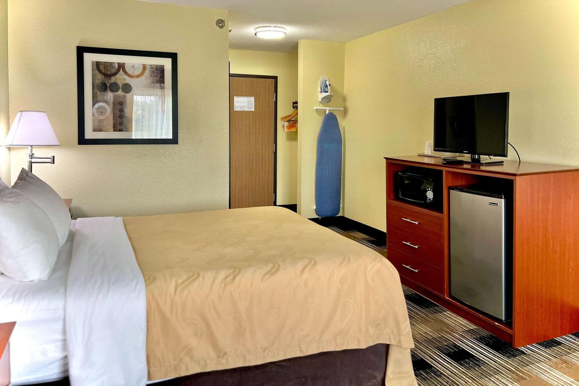Quality Inn & Suites Wisconsin Dells Downtown - Waterparks Area Экстерьер фото