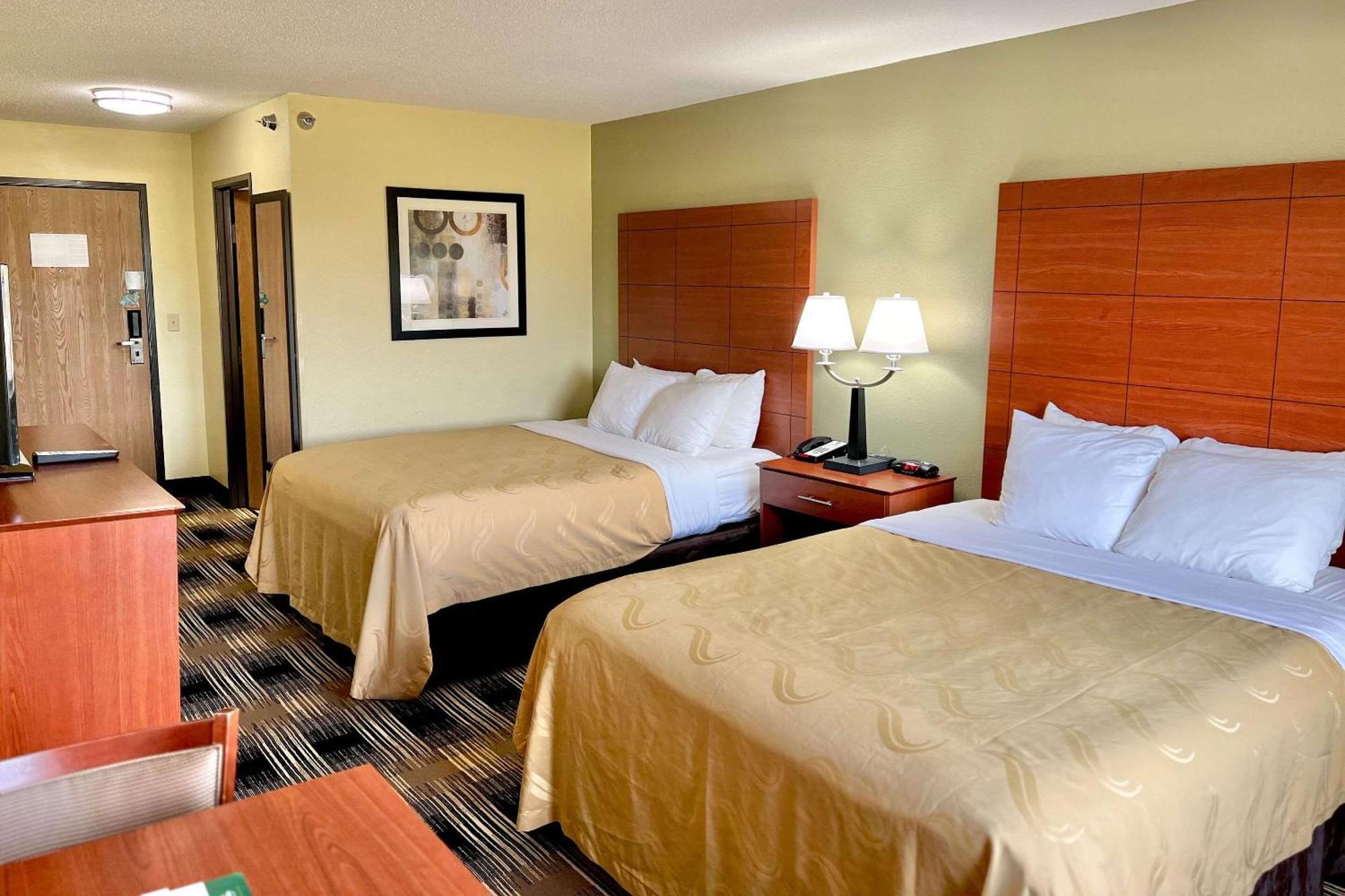 Quality Inn & Suites Wisconsin Dells Downtown - Waterparks Area Экстерьер фото