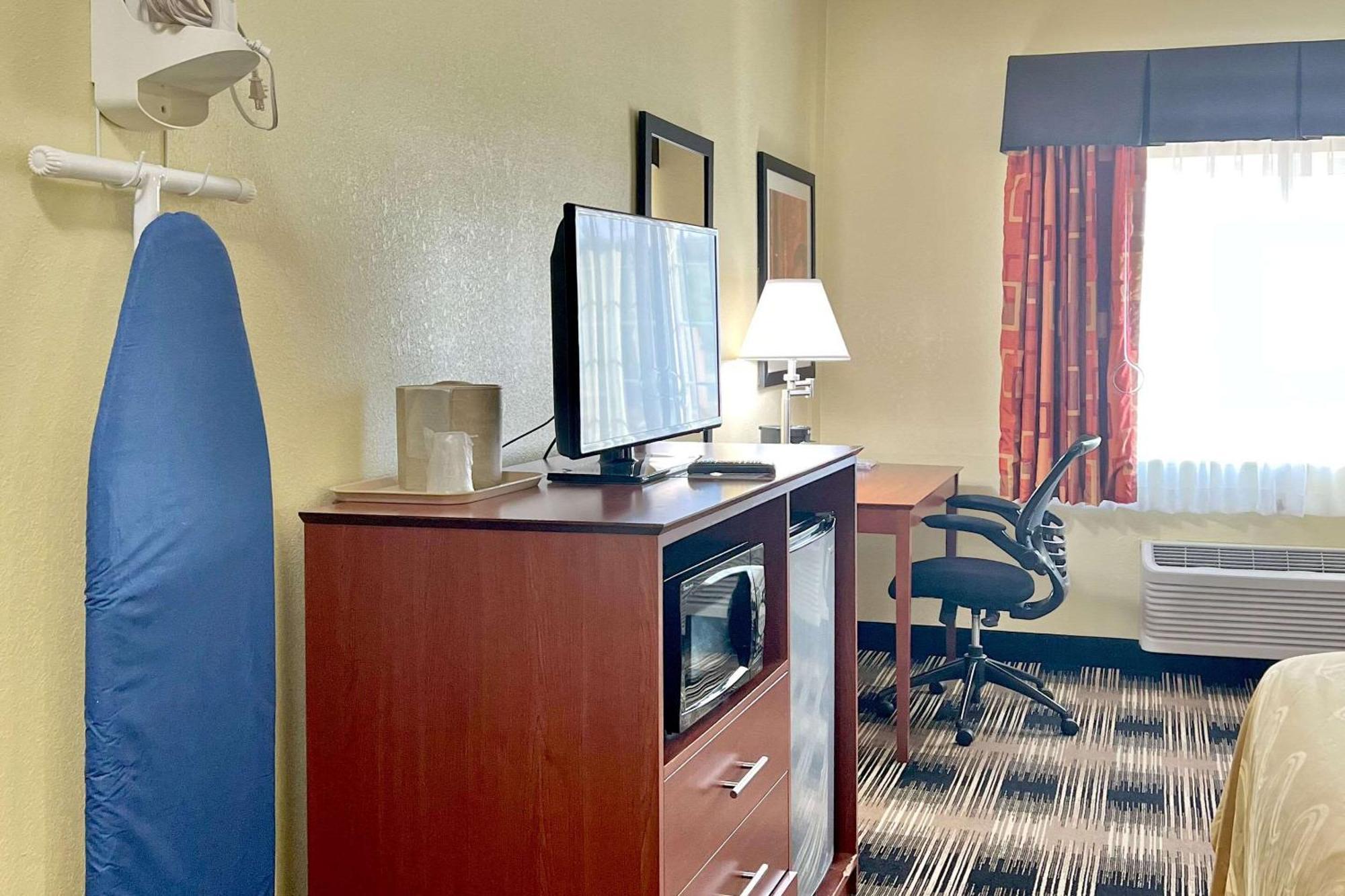 Quality Inn & Suites Wisconsin Dells Downtown - Waterparks Area Экстерьер фото