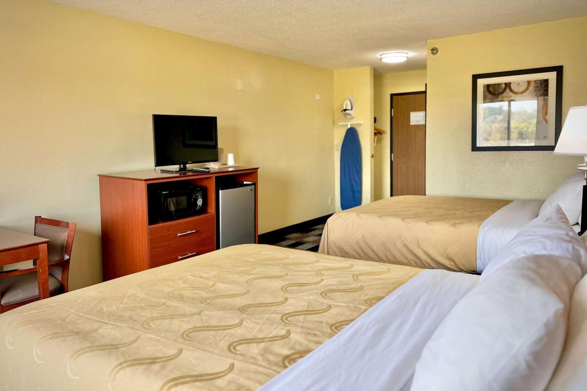 Quality Inn & Suites Wisconsin Dells Downtown - Waterparks Area Экстерьер фото