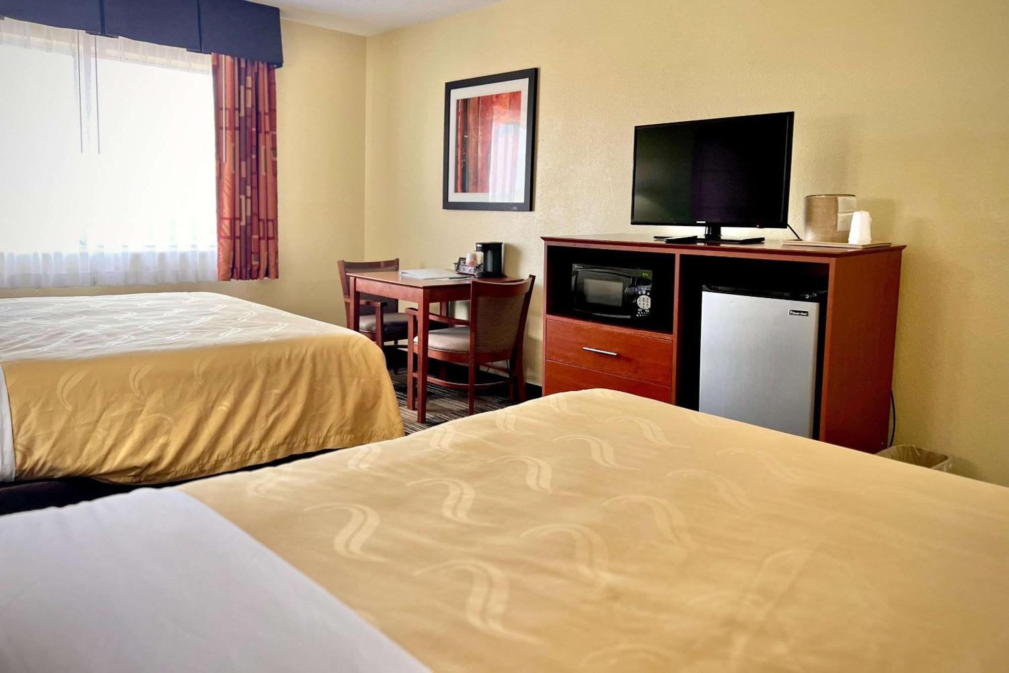 Quality Inn & Suites Wisconsin Dells Downtown - Waterparks Area Экстерьер фото