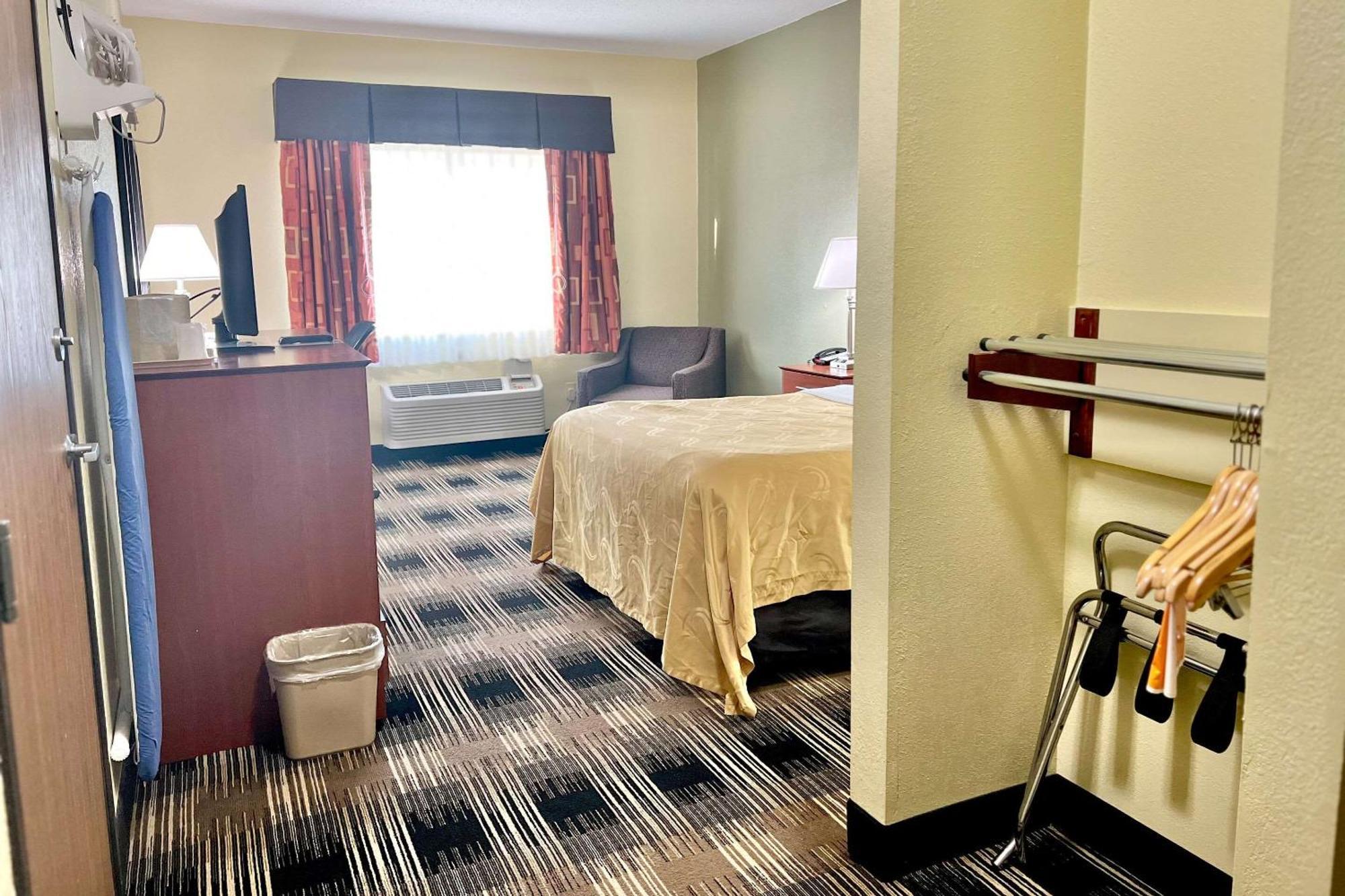 Quality Inn & Suites Wisconsin Dells Downtown - Waterparks Area Экстерьер фото