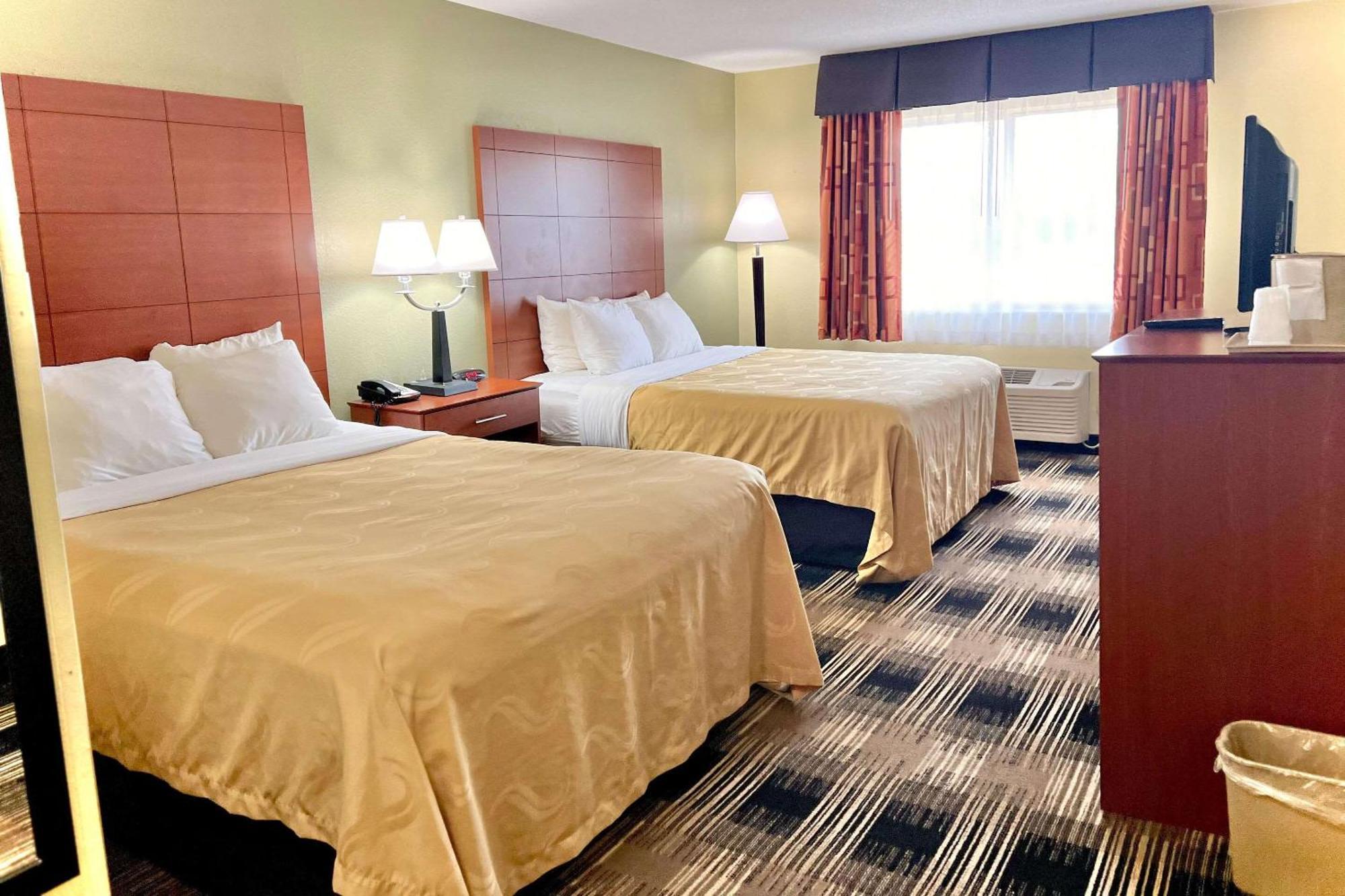 Quality Inn & Suites Wisconsin Dells Downtown - Waterparks Area Экстерьер фото